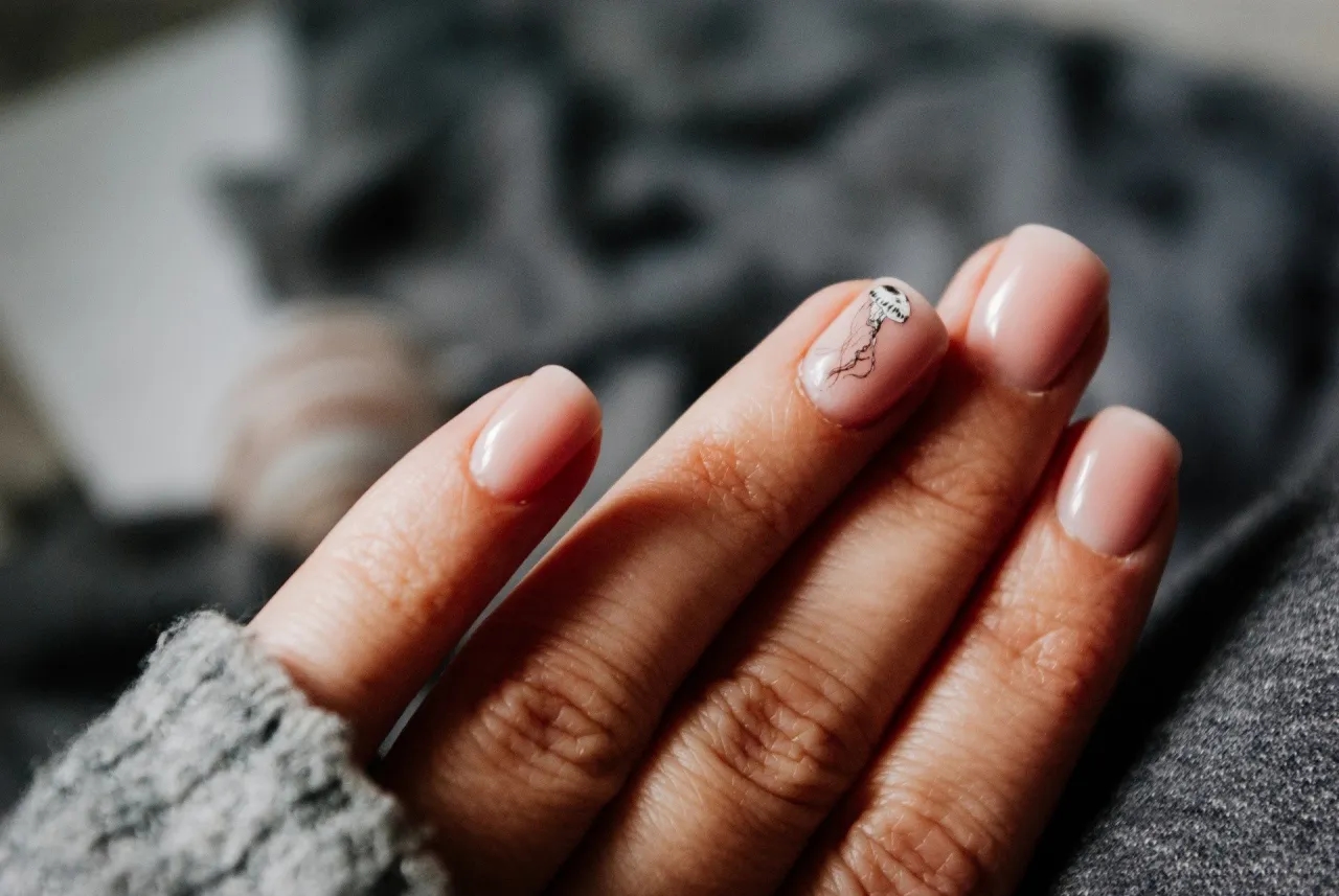 Jak pilnikować paznokcie: 5 porad dla idealnego manicure