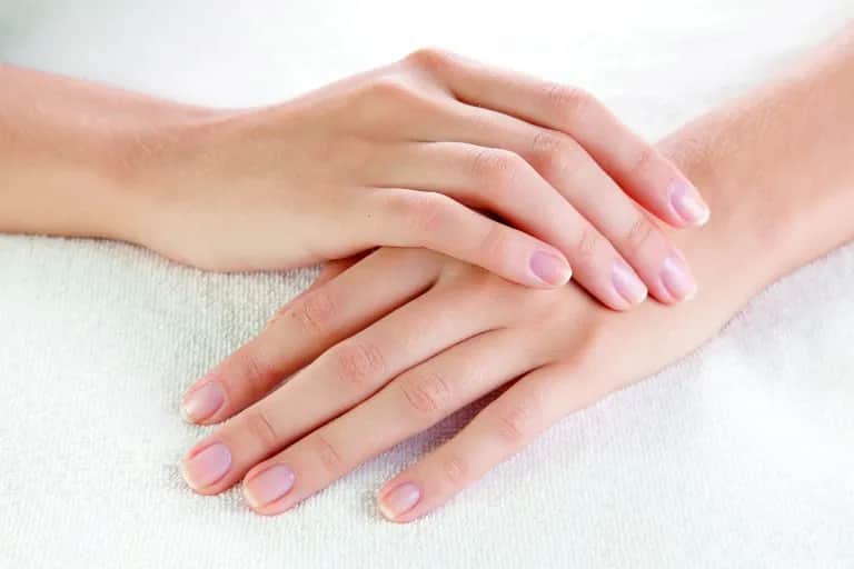 Manicure biologiczny: Wszystko, co musisz wiedzieć o zabiegu