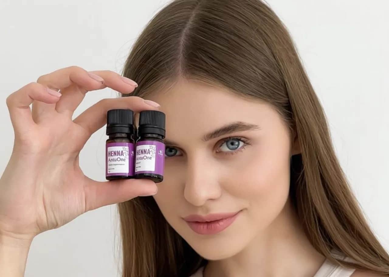 Henna zwykła czy pudrowa? Wyjaśniamy różnice